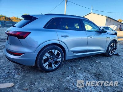Trzecie zdjęcie samochodu z tyłu: 2021 AUDI E-TRON PREMIUM VIN:WA1AAAGEXMB019524 - miniatura