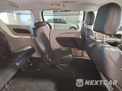 Zdjęcie 11 z 13 samochodu: 2023 CHRYSLER PACIFICA TOURING L VIN:2C4RC1BG9PR552160 - miniatura