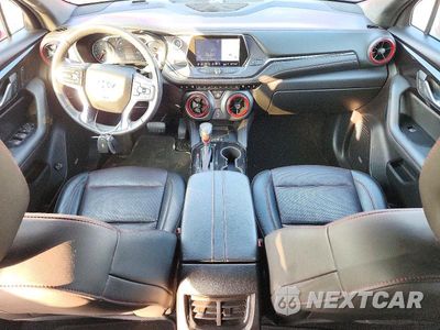 Zdjęcie 8 z 12 samochodu: 2019 CHEVROLET BLAZER RS VIN:3GNKBJRS6KS683449 - miniatura