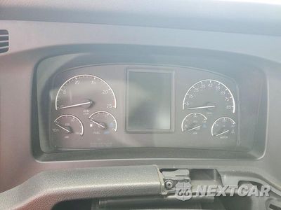 Zdjęcie 9 z 13 samochodu: 2024 FREIGHTLINER CASCADIA 126