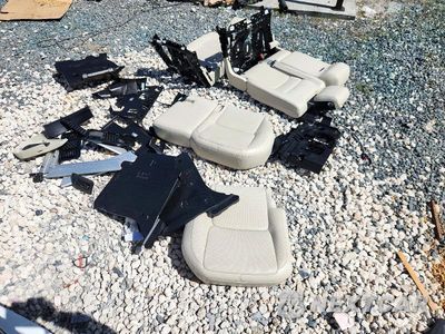 Zdjęcie 12 z 13 samochodu: 2020 LAND ROVER RANGE ROVER HSE VIN:SALGS2RU4LA579656 - miniatura