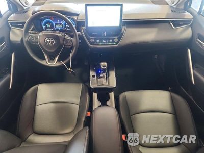 Zdjęcie 8 z 12 samochodu: 2026 TOYOTA COROLLA CROSS XLE VIN:7MUDAABG7TV162665 - miniatura