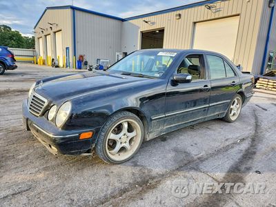 2000 MERCEDES-BENZ E 320 WDBJF65J3YB102334 - główne zdjęcie licytacji z USA - miniatura