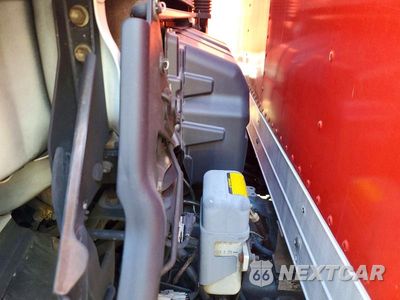 Zdjęcie 12 z 13 samochodu: 2017 HINO 195 BOX TRUCK VIN:JHHSDM2H4HK005769 - miniatura