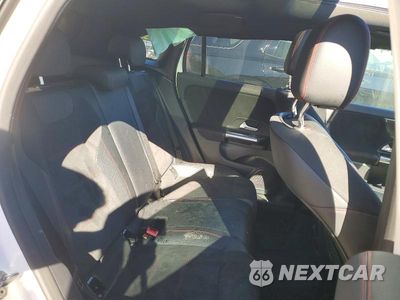 Zdjęcie 11 z 14 samochodu: 2022 MERCEDES-BENZ GLA 250 4MATIC VIN:W1N4N4HBXNJ351105 - miniatura