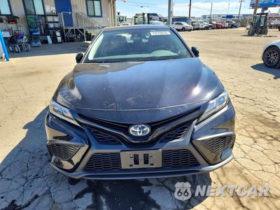 Piąte zdjęcie samochodu w środku: 2024 TOYOTA CAMRY HYBRID SE VIN:4T1G31AK1RU064772 - miniatura