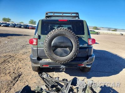Zdjęcie 6 z 13 samochodu: 2011 TOYOTA FJ CRUISER BASE VIN:JTEBU4BF3BK115331 - miniatura