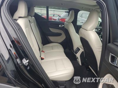 Zdjęcie 10 z 12 samochodu: 2021 VOLVO XC40 T5 MOMENTUM VIN:YV4162UK6M2558212 - miniatura