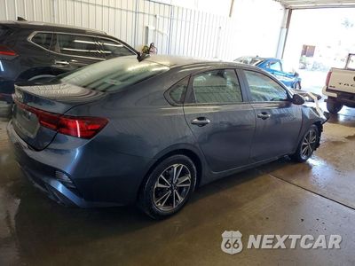Trzecie zdjęcie samochodu z tyłu: 2024 KIA FORTE LXS VIN:3KPF24AD0RE706435 - miniatura