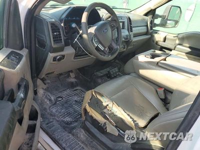 Zdjęcie 8 z 13 samochodu: 2017 FORD F550 SUPER DUTY UTILITY / SERVICE TRUCK VIN:1FDUF5GT0HDA04899 - miniatura