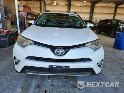 Piąte zdjęcie samochodu w środku: 2017 TOYOTA RAV4 XLE VIN:JTMRFREVXHJ129142 - miniatura