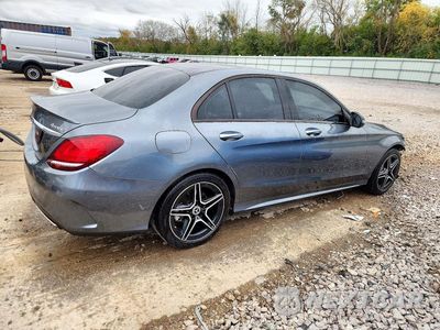 Trzecie zdjęcie samochodu z tyłu: 2019 MERCEDES-BENZ C 300 4MATIC VIN:55SWF8EB9KU318087 - miniatura