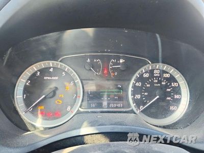 Zdjęcie 9 z 12 samochodu: 2013 NISSAN SENTRA S VIN:3N1AB7AP6DL626134 - miniatura