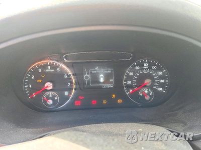 Zdjęcie 9 z 13 samochodu: 2016 KIA SORENTO EX VIN:5XYPH4A59GG001659 - miniatura