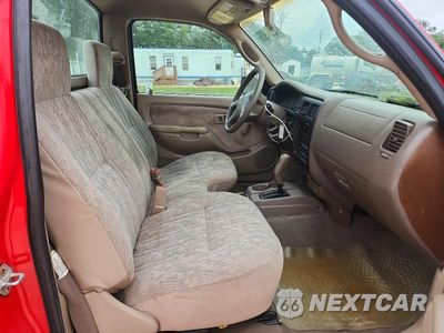 Zdjęcie 10 z 12 samochodu: 2004 TOYOTA TACOMA PRERUNNER VIN:5TENM92N74Z392116 - miniatura