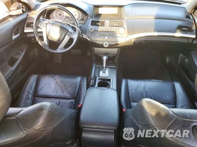 Zdjęcie 8 z 12 samochodu: 2012 HONDA ACCORD SE VIN:1HGCP2F6XCA237627 - miniatura