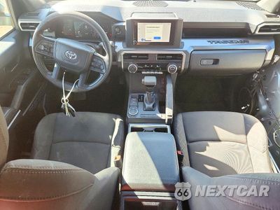 Zdjęcie 8 z 13 samochodu: 2025 TOYOTA TACOMA SR5 VIN:3TYKB5FN8ST028264 - miniatura