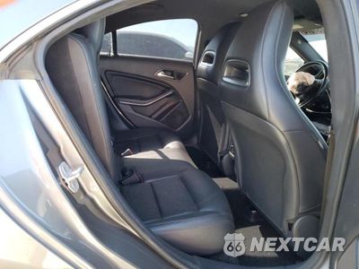 Zdjęcie 10 z 12 samochodu: 2015 MERCEDES-BENZ CLA 250 VIN:WDDSJ4EB8FN176691 - miniatura