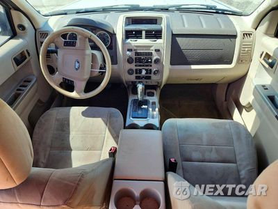 Zdjęcie 8 z 13 samochodu: 2012 FORD ESCAPE HYBRID VIN:1FMCU4K39CKB26796 - miniatura