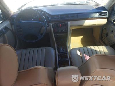 Zdjęcie 8 z 12 samochodu: 1992 MERCEDES-BENZ 300 D VIN:WDBEB28D8NB813907 - miniatura