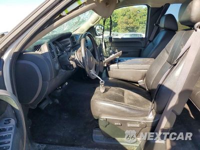 Zdjęcie 7 z 12 samochodu: 2011 CHEVROLET SILVERADO K1500 LT VIN:1GCRKSE33BZ343531 - miniatura
