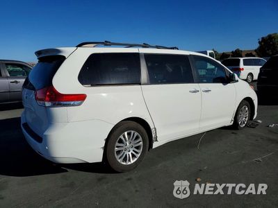 Trzecie zdjęcie samochodu z tyłu: 2011 TOYOTA SIENNA XLE 8-PASSENGER VIN:5TDYK3DC5BS114899 - miniatura