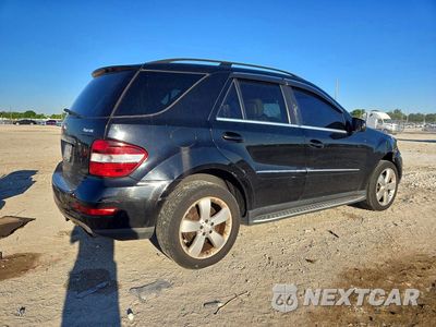 Trzecie zdjęcie samochodu z tyłu: 2011 MERCEDES-BENZ ML 350 4MATIC VIN:4JGBB8GB6BA730819 - miniatura