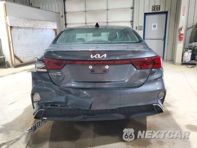 Zdjęcie 6 z 13 samochodu: 2022 KIA FORTE LXS VIN:3KPF24AD8NE471289 - miniatura