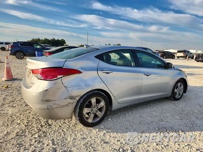Trzecie zdjęcie samochodu z tyłu: 2013 HYUNDAI ELANTRA GLS VIN:5NPDH4AE9DH297404 - miniatura