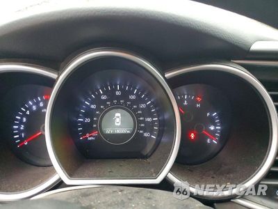 Zdjęcie 9 z 12 samochodu: 2015 KIA OPTIMA LX VIN:KNAGM4A71F5553836 - miniatura
