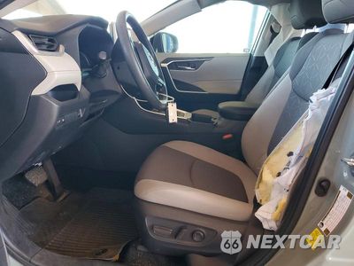 Zdjęcie 7 z 13 samochodu: 2023 TOYOTA RAV4 XLE VIN:JTMW1RFV2PD106497 - miniatura
