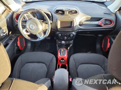 Zdjęcie 8 z 12 samochodu: 2018 JEEP RENEGADE TRAILHAWK VIN:ZACCJBCBXJPH00722 - miniatura
