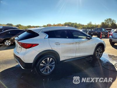 Trzecie zdjęcie samochodu z tyłu: 2017 INFINITI QX30 PREMIUM VIN:SJKCH5CR4HA026777 - miniatura