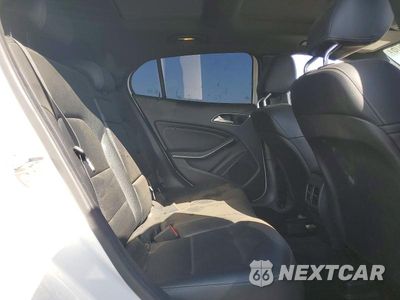 Zdjęcie 10 z 12 samochodu: 2020 MERCEDES-BENZ GLA 250 VIN:WDCTG4EB5LU028135 - miniatura
