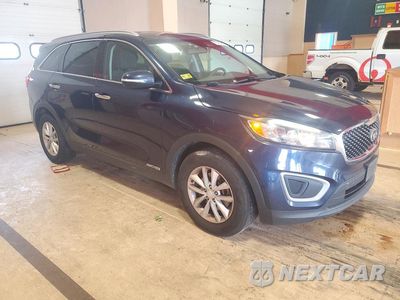 Czwarte zdjęcie samochodu z boku: 2018 KIA SORENTO VIN:5XYPGDA58JG396945 - miniatura