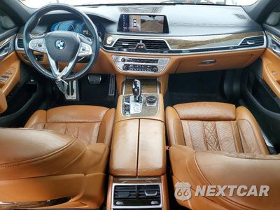 Zdjęcie 8 z 12 samochodu: 2019 BMW 750 I VIN:WBA7F0C54KGM24504 - miniatura
