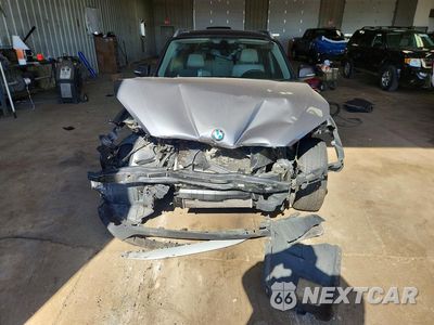 Piąte zdjęcie samochodu w środku: 2013 BMW X1 XDRIVE28I VIN:WBAVL1C5XDVR86511 - miniatura