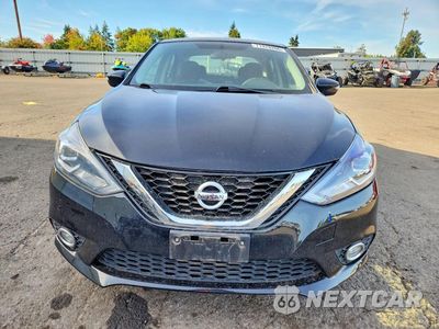 Piąte zdjęcie samochodu w środku: 2017 NISSAN SENTRA SR VIN:3N1AB7AP8HY268639 - miniatura