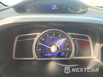 Zdjęcie 9 z 12 samochodu: 2009 HONDA CIVIC EXL VIN:19XFA16919E008812 - miniatura