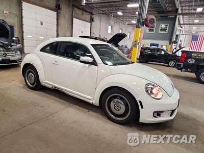 Czwarte zdjęcie samochodu z boku: 2012 VOLKSWAGEN BEETLE VIN:3VWJX7AT6CM607505 - miniatura