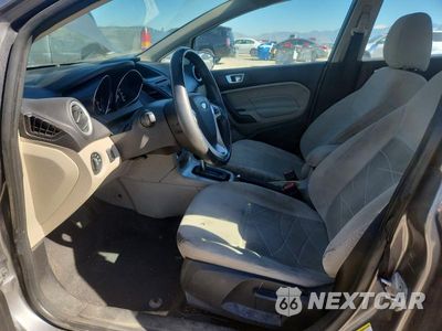 Zdjęcie 7 z 12 samochodu: 2014 FORD FIESTA SE VIN:3FADP4BJ1EM131247 - miniatura
