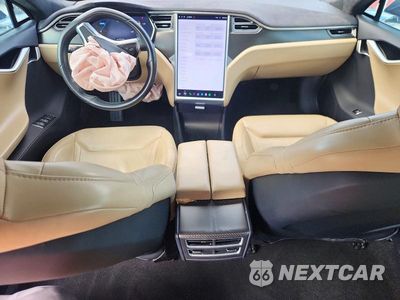 Zdjęcie 8 z 13 samochodu: 2015 TESLA MODEL S 70D VIN:5YJSA1S21FF100936 - miniatura