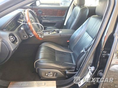 Zdjęcie 7 z 12 samochodu: 2018 JAGUAR XJ R - SPORT VIN:SAJWA1C74J8W14091 - miniatura
