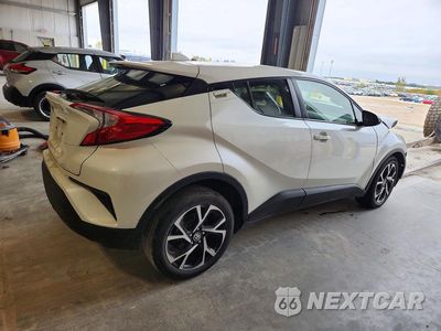 Trzecie zdjęcie samochodu z tyłu: 2021 TOYOTA C-HR XLE VIN:JTNKHMBX8M1110728 - miniatura