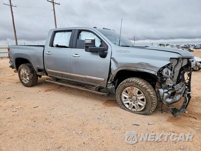 Czwarte zdjęcie samochodu z boku: 2024 CHEVROLET SILVERADO K2500 HIGH COUNTRY VIN:2GC4YREY7R1227751 - miniatura