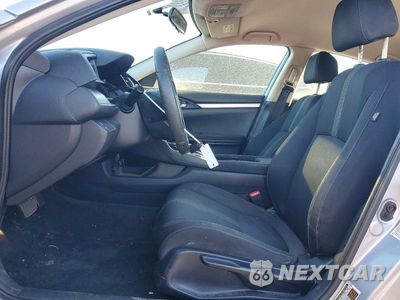 Zdjęcie 7 z 13 samochodu: 2017 HONDA CIVIC LX VIN:2HGFC2F58HH569042 - miniatura