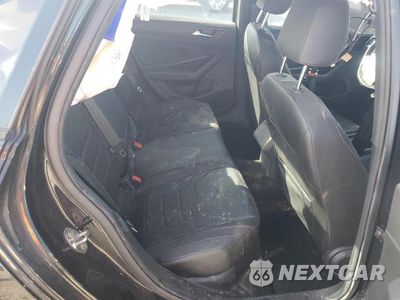 Zdjęcie 10 z 12 samochodu: 2019 VOLKSWAGEN JETTA VIN:3VW5T7BU4KM159042 - miniatura