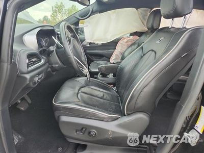 Zdjęcie 7 z 13 samochodu: 2020 CHRYSLER PACIFICA HYBRID LIMITED VIN:2C4RC1N70LR277865 - miniatura