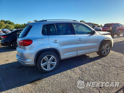 Trzecie zdjęcie samochodu z tyłu: 2017 VOLKSWAGEN TIGUAN SPORT VIN:WVGUV7AX4HK030914 - miniatura