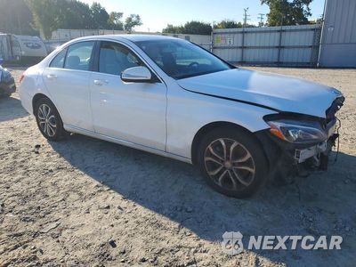 Czwarte zdjęcie samochodu z boku: 2015 MERCEDES-BENZ C 300 4MATIC VIN:55SWF4KB6FU014153 - miniatura